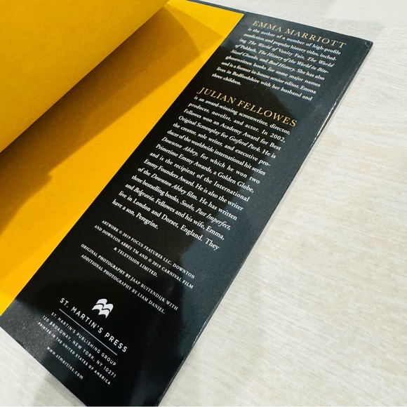 NEW Downton Abbey The Official Film Companion Hardcover Coffee Table Book - Picture 7 of 10